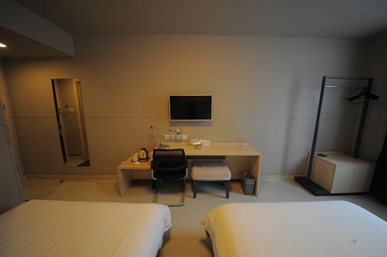 Jinjiang Inn Chengdu Chunxi Road Taiguli Hotel Экстерьер фото